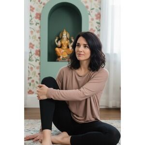Beyond Yoga Long Sleeve Top Dusty Rose XS Athletic‎ Athleisure Shirt